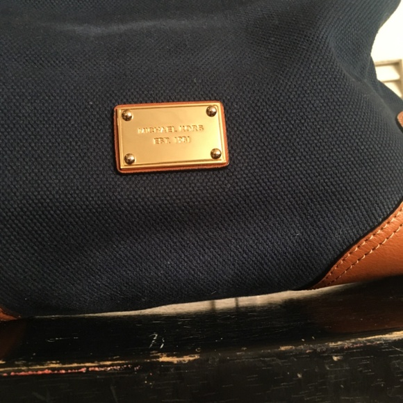 Michael Kors Blue and brown shoulder bag/purse - Picture 3 of 6